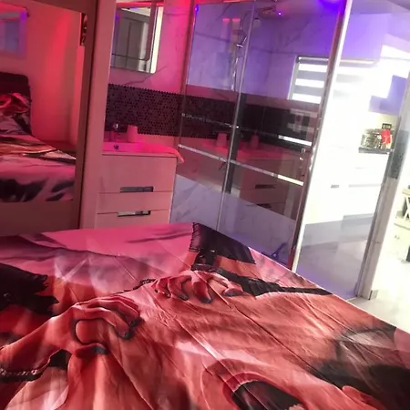 Apartament Quartier Naturiste Colline 4